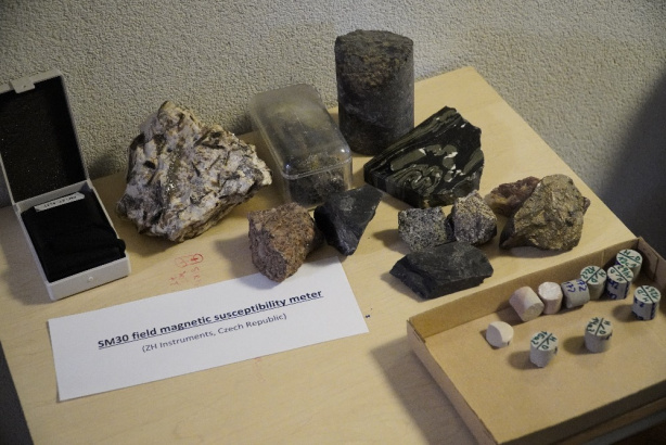 Zwiedzanie Laboratorium Paleomagnetyzmu i Badań Środowiskowych z Zakładu Magnetyzmu