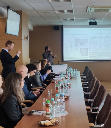 prof. Mateusz Moskalik w trakcie prezentacji, fot. AZ