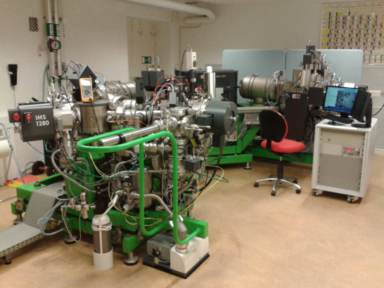 fot. Martin Whitehouse, NORDSim laboratorium, Mikrosonda jonowa CAMECA 1280