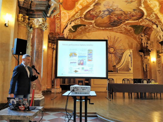 prof. Mariusz Majdański podczas prezentacji, fot. Dagmara Bożek