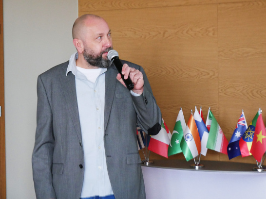 Włodzimierz Sielski zaprezentował działania Polskiej Stacji Polarnej Hornsund na Spitsbergenie. 